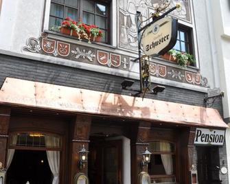 Hotel Gasthof Schuster und Gästehaus - Rüdesheim am Rhein - Building