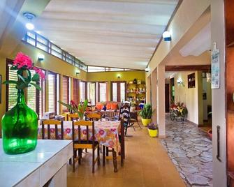 Villa Anacahuita, Limonal - Jarabacoa - Restaurant