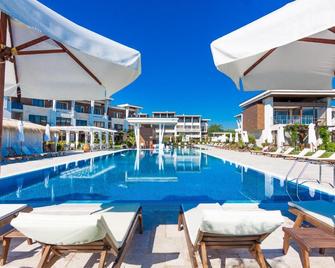 Apolonia Resort - Sozopol - Uima-allas