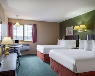 Travelodge by Wyndham Lacombe - Lacombe - Bedroom