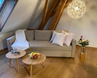 Ferienwohnung Burg Murten - Murten - Living room