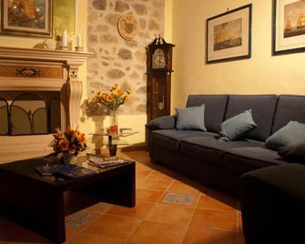 Hotel Miramare - Palinuro - Living room