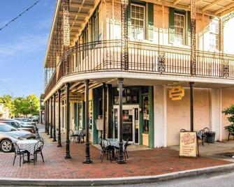 The Conyers Oasis - 10 mins to horse park - Conyers - Building