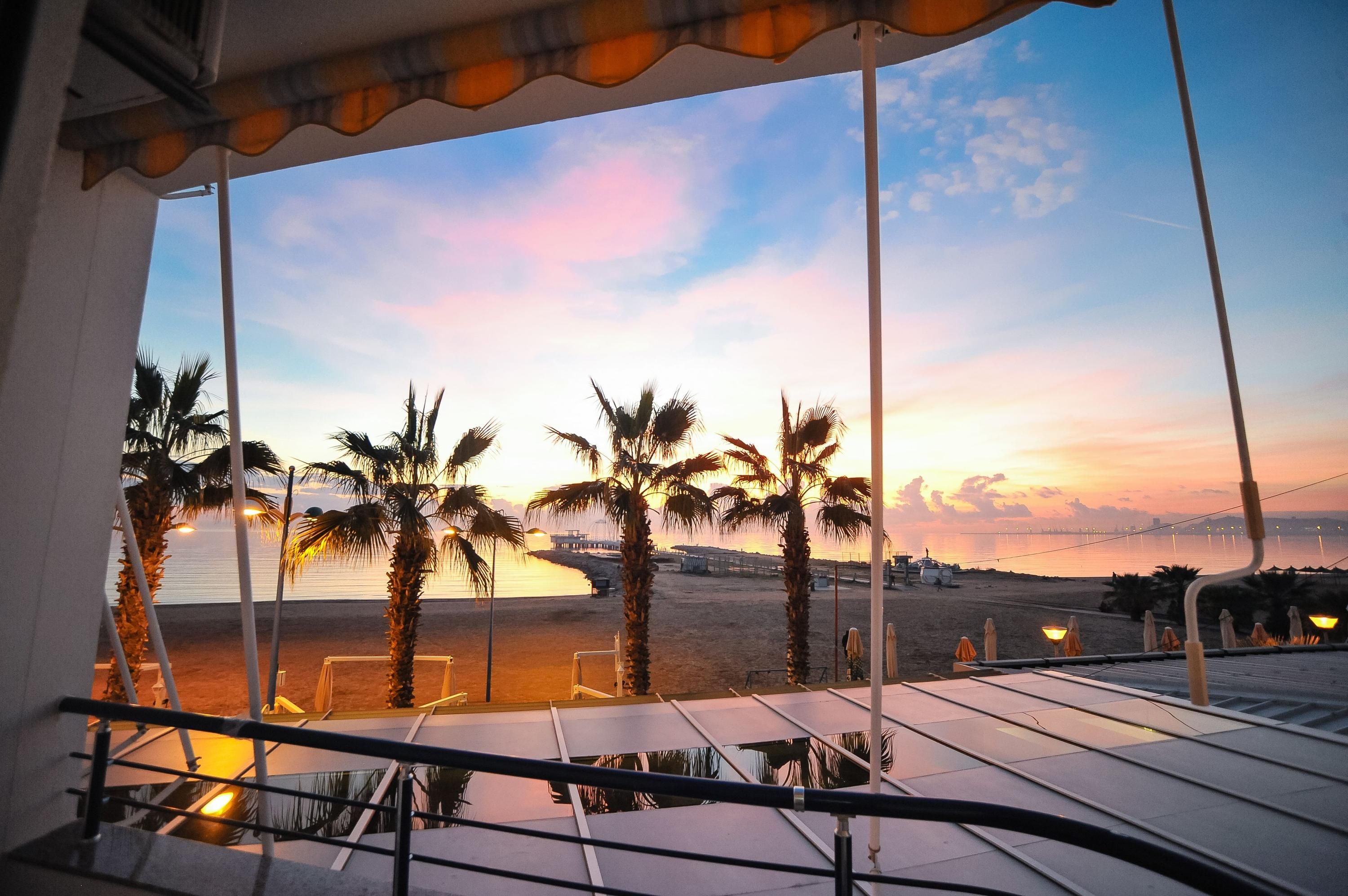 فندق إيليريا إنترناثونال