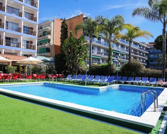 Htop Palm Beach & Spa - Lloret de Mar - Uima-allas