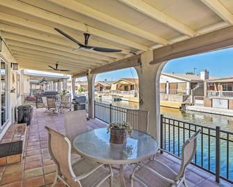 Waterfront Home in Parker W/mtn Views & Dock! - Parker - Balkon