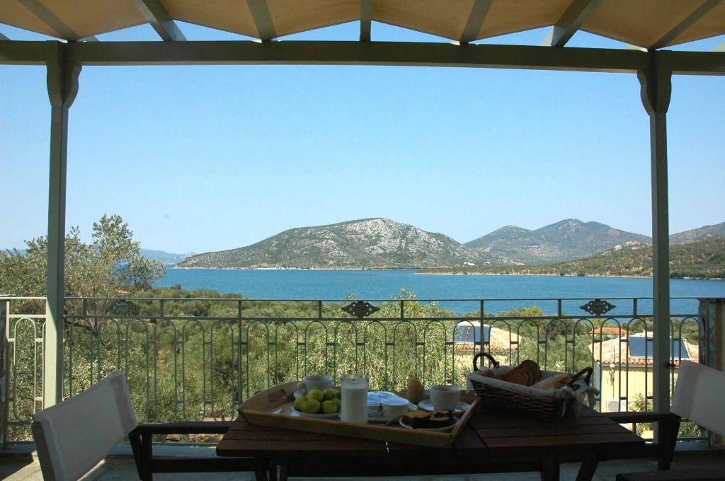 Gera's Olive Grove - Elaionas Lesvou