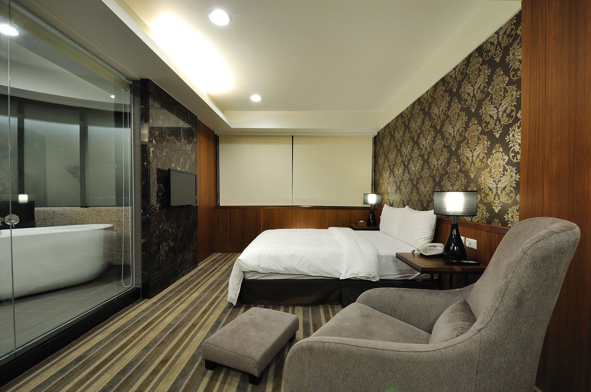 Sun Sweet Hotel - Yilan City - Yatak Odası
