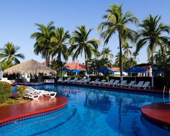 Qualton Club Ixtapa - Ixtapa - Pool