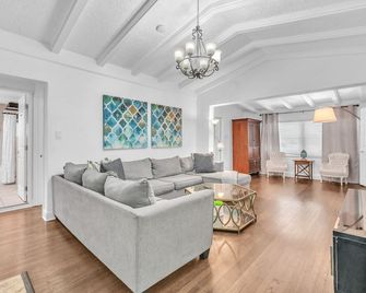 Casa Santorini - Chic 4 2 near Grove & Brickell - Miami - Sala de estar