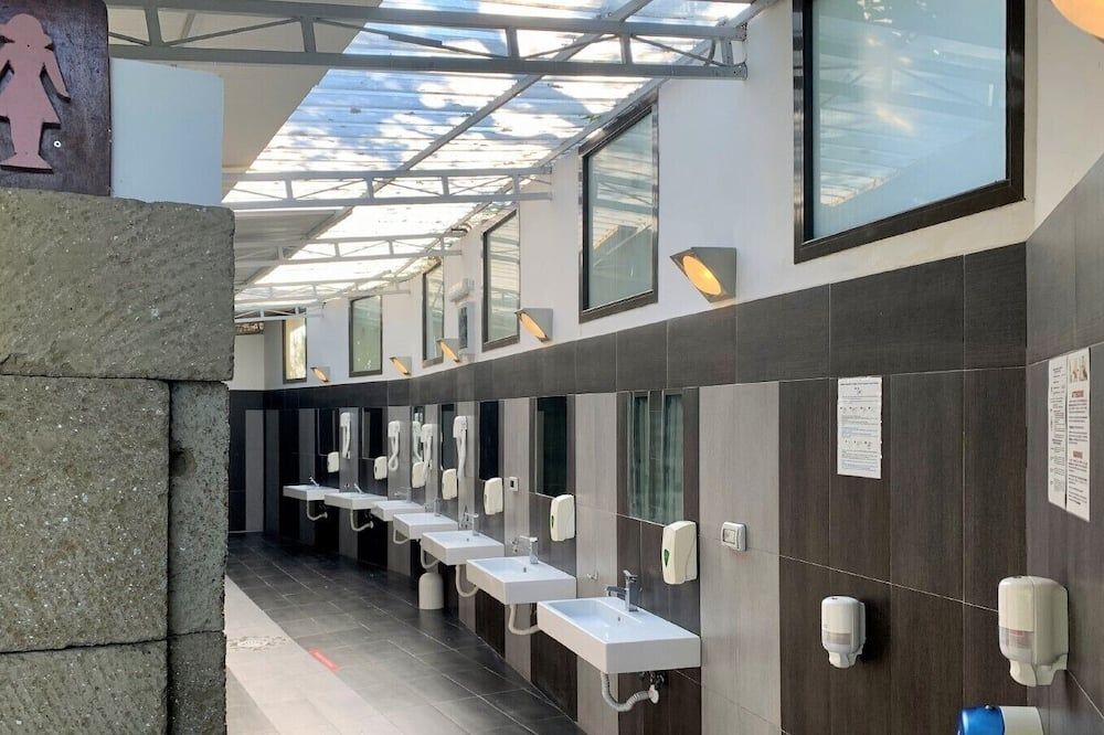 Hostel & Glamping Santa Fortunata - סורנטו - מסעדה