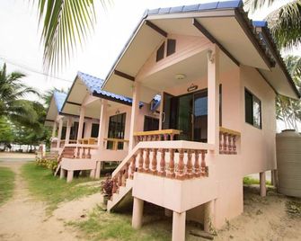 Chaiwat Resort - Laem Sing - Edificio