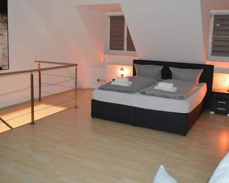 AK4-R, duplex apartment - Erding - Dormitor