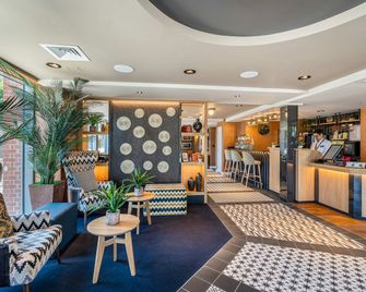 Point A Hotel London Canary Wharf - London - Lobby