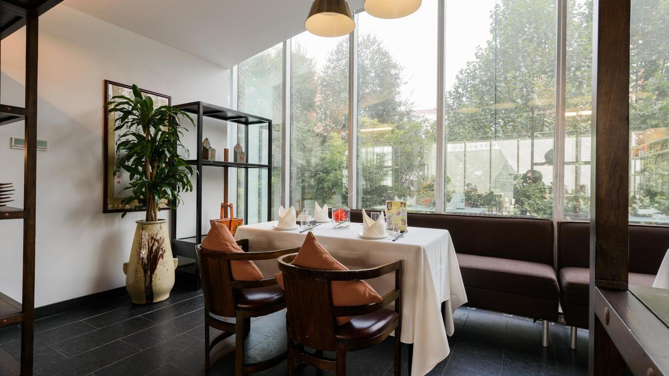 Hotel MoMc