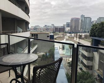Accent Accommodation@Docklands - Melbourne - Balcony