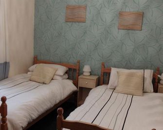 Oakwell Guest House - Bridlington - Bedroom