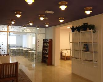 Estrella de Mar Youth Hostel - Calella - Εστιατόριο