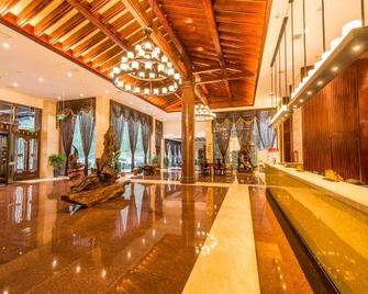 Luming Hotel - Garzê - Lobby