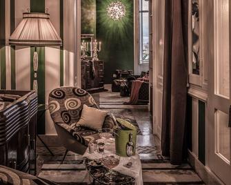 Miramare Cagliari Hotel Museo - קליארי - חדר שינה