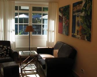 Haus Honigstal Landhaus Café - Wuppertal - Living room