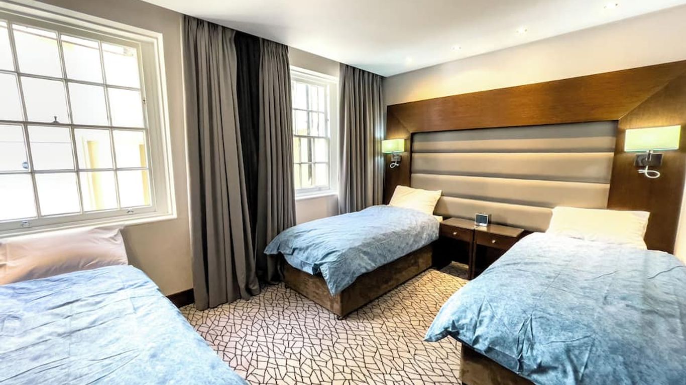 Lha Paddington Hostel