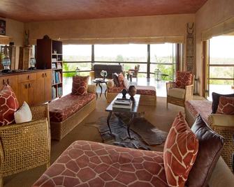 Makumu Private Game Lodge - Kruger National Park - Living room