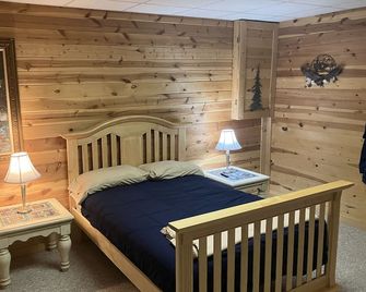Where Adventure Meets Serenity - Blairsville - Bedroom