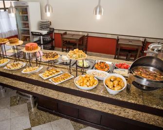 Lisboa Hotel - Poços de Caldas - Buffet