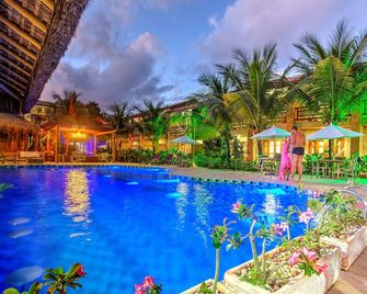 Terra Boa Hotel Boutique - איטקארה (אילוז-איטבונה) - בריכה