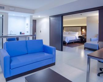 Holiday Inn Express Mexico Basilica By IHG - Mexico City - Living room