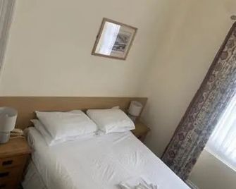 New Birchfield Hotel - Weston-super-Mare