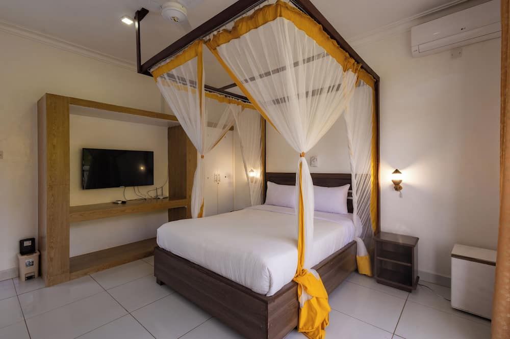 The Safiya Hotel, Diani Beach, 'Formely Diani Palm Resort' - Diani Beach