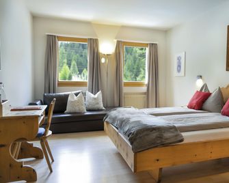 Hotel Morteratsch - Pontresina - Schlafzimmer