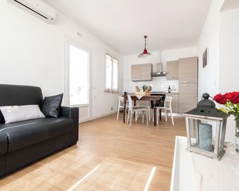 Agriturismo Campo All'olmo - Campiglia Marittima - Obývací pokoj