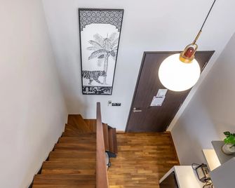 Heritage Collection on Seah - Mobile App Check-In - Singapour - Escalier