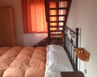 Agriturismo Gelso - Castellana Sicula - Bedroom