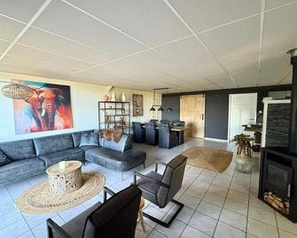 Holiday Home de Binnengouw - Hoogwoud - Living room