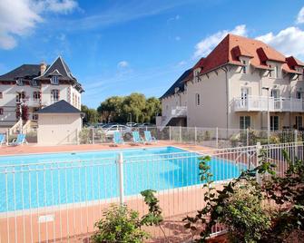 Résidence Odalys Le Domaine des Dunettes - Cabourg - Piscine