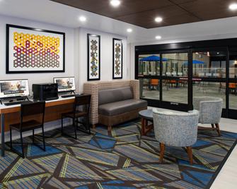 Holiday Inn Express Santa Rosa North - Santa Rosa - Room amenity