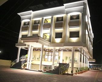 Hotel Lavanya Palace - Ratlām - Building