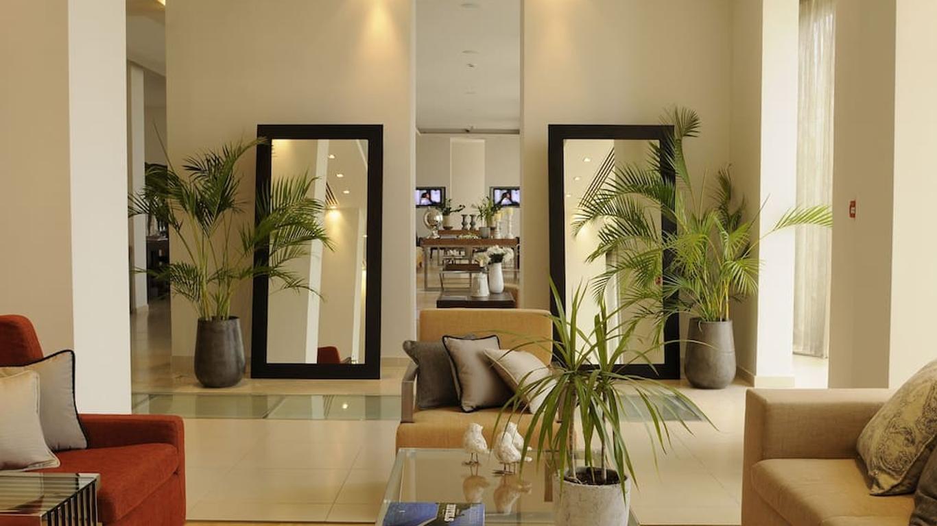 E-Hotel Larnaca Resort & Spa
