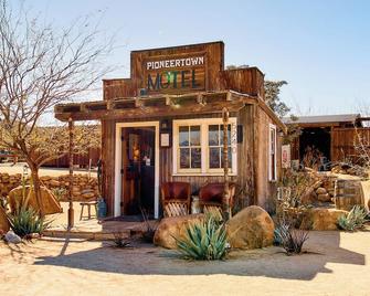 Pioneertown Motel - Pioneertown