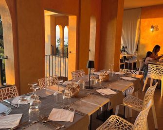 Unico Cannamele Escape Tropea by Life Resorts - Tropea - Restaurant