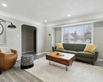 Plainview Haven - Detroit - Sala de estar