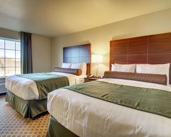 Cobblestone Hotel & Suites - Charlestown - Charlestown - Bedroom