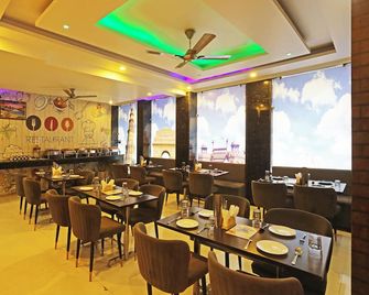 Smart Lax Hotel Near Delhi Airport - Niu Đê-li - Nhà hàng