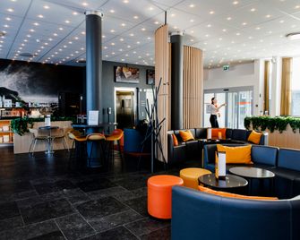 Hhe Express - Nuuk - Sala de estar