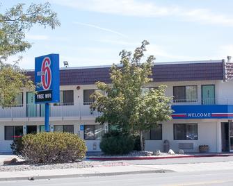 Motel 6 Reno Livestock Events Center - Reno - Building