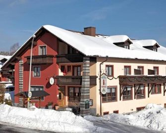 Hotel Waldfrieden 'Das kleine Hotel' - Spiegelau - Building
